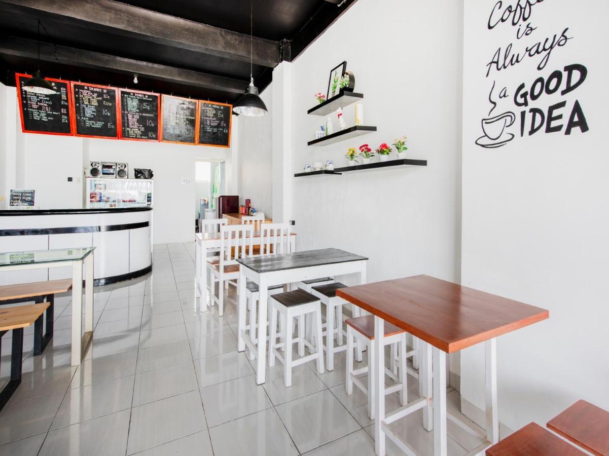 Oyo 3746 Double Tree Guesthouse Purwokerto Buitenkant foto