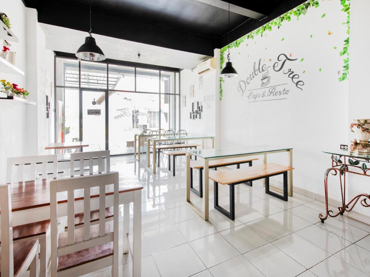 Oyo 3746 Double Tree Guesthouse Purwokerto Buitenkant foto