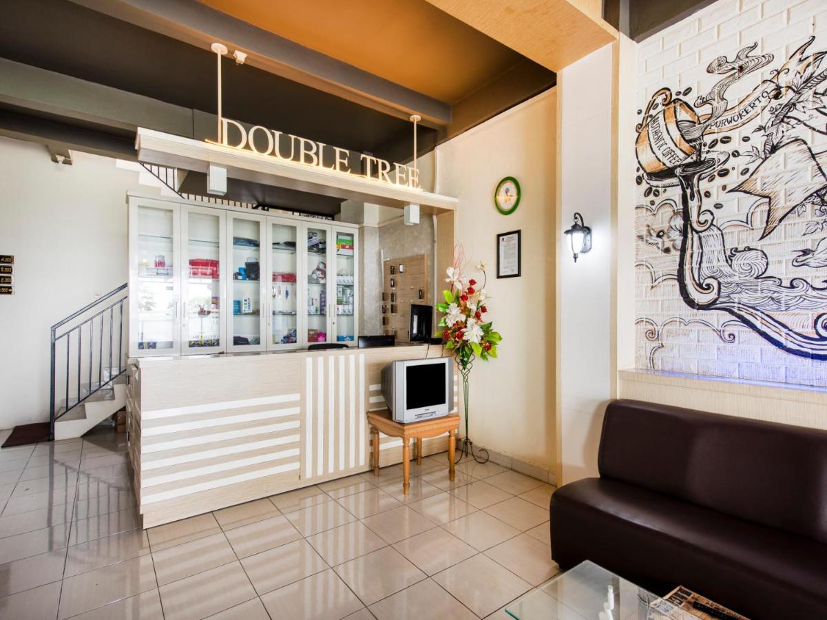 Oyo 3746 Double Tree Guesthouse Purwokerto Buitenkant foto