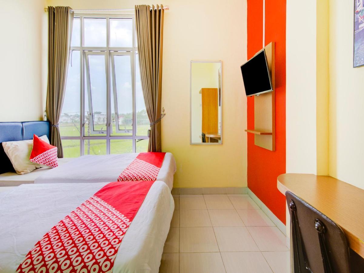 Oyo 3746 Double Tree Guesthouse Purwokerto Buitenkant foto