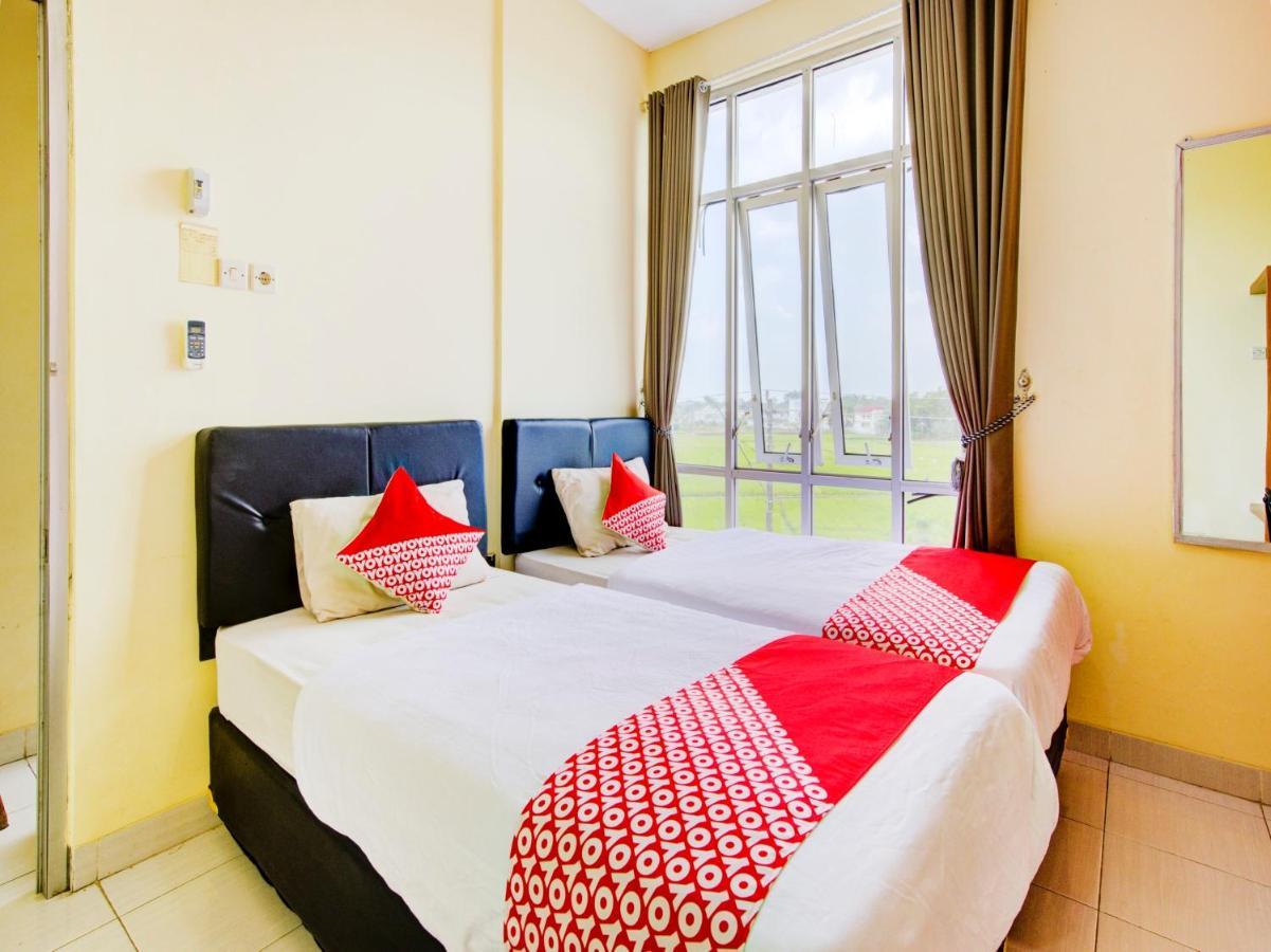 Oyo 3746 Double Tree Guesthouse Purwokerto Buitenkant foto