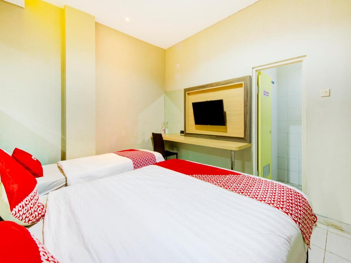 Oyo 3746 Double Tree Guesthouse Purwokerto Buitenkant foto