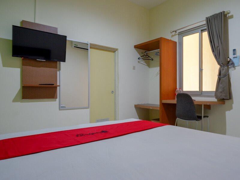 Oyo 3746 Double Tree Guesthouse Purwokerto Buitenkant foto
