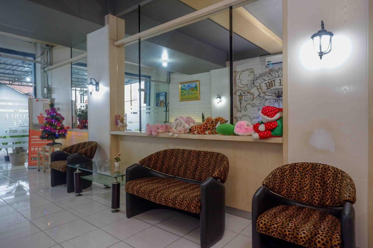 Oyo 3746 Double Tree Guesthouse Purwokerto Buitenkant foto